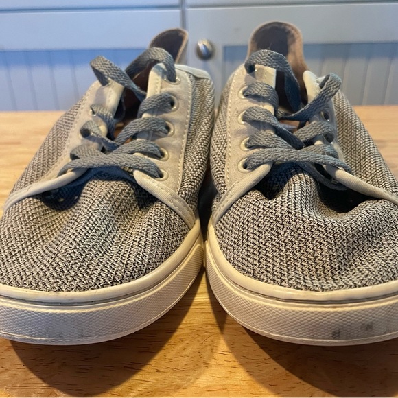 OluKai Womens Pehuea Li shoes Gray Comfort Sneakers Size 9.5 Beach Surf - Picture 4 of 8